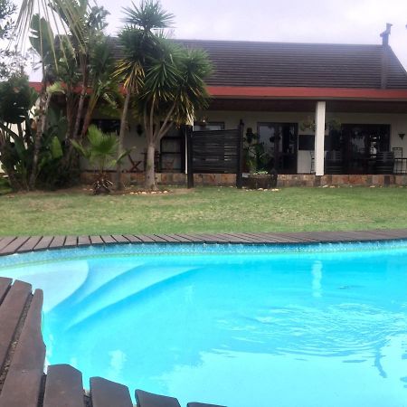 Cheetah Lodge Guest House Hartenbos Ngoại thất bức ảnh